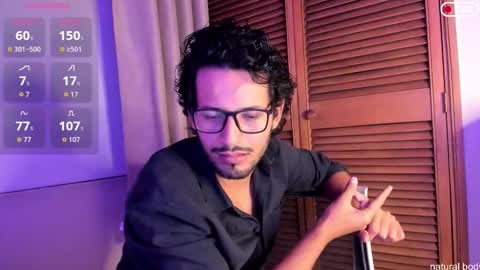 Snapshot of nicolasrodrii chatting on October 11, 1:32 am nicolasrodrii online show from October 11, 1:32 am