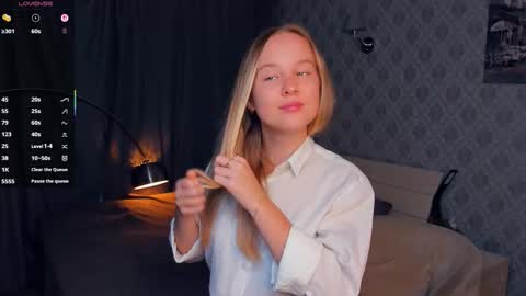 Nicoletta online show from September 20, 6:11 pm