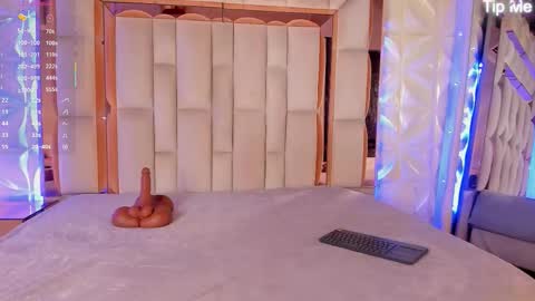 Nicole  online show from November 8, 7:39 pm