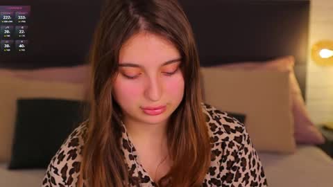 Nicole De Lux online show from April 10, 7:46 am