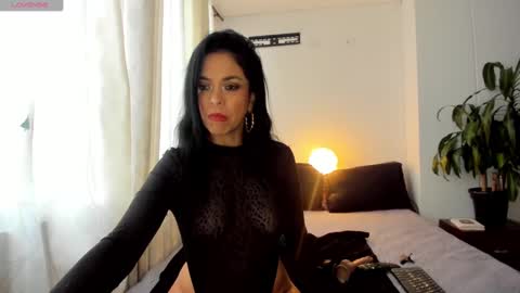 Snapshot of nicole_lustt chatting on January 14, 9:09 pm Nicole online show from January 14, 9:09 pm