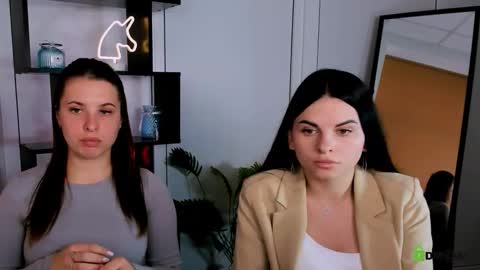 nicole_muah online show from September 24, 9:27 am