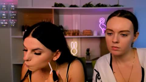 nicole_muah online show from December 5, 8:24 am