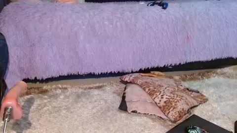  Anna Nicole  online show from April 15, 4:32 pm