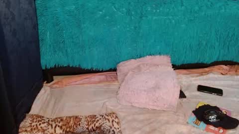  Anna Nicole  online show from December 14, 3:51 pm