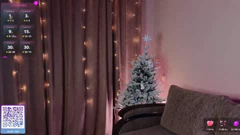 Nicole online show from January 19, 7:37 pm