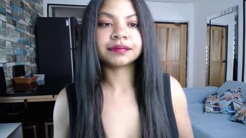 Snapshot of nicoleebon chatting on October 3, 7:33 pm Nicole online show from October 3, 7:33 pm