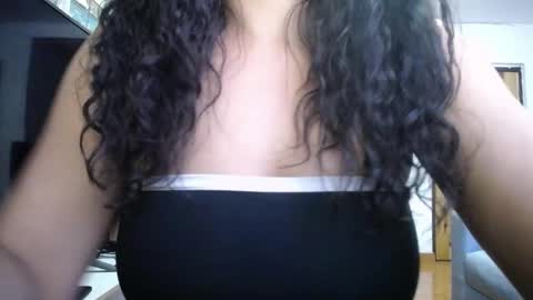 Snapshot of nicoleebon chatting on October 24, 9:48 pm Nicole online show from October 24, 9:48 pm