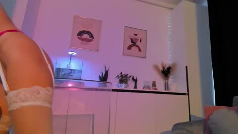 Snapshot of nicoleirisxxx chatting on September 15, 6:59 am nicoleirisxxx online show from September 15, 6:59 am