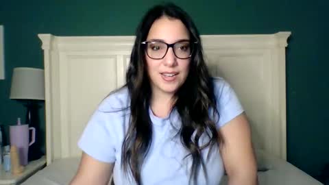 Nicole online show from February 28, 3:32 am