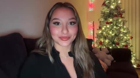 nicolelovesyou444 online show from December 2, 12:03 pm