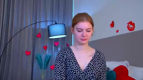 NicoleNorton online show from June 6, 6:30 am