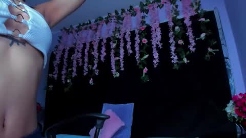 nicolfontana  online show from January 15, 12:36 pm