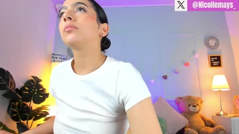 Nicolle Mays online show from February 22, 1:13 pm