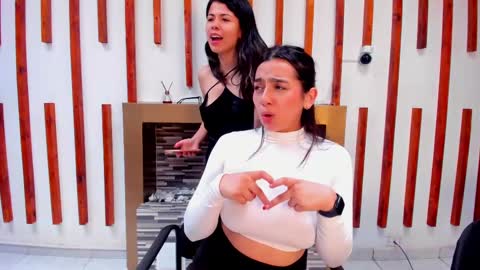 Nicolle Mays online show from February 15, 7:06 pm