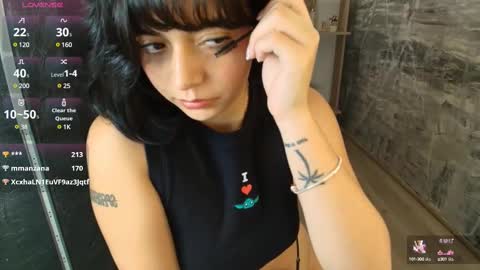 Snapshot of nicolross_ chatting on February 26, 4:38 pm NicolRoss online show from February 26, 4:38 pm