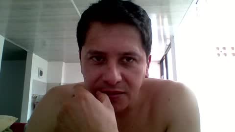 caleoom online show from August 9, 7:40 pm