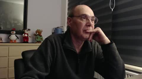 nightkeeper63 online show from November 28, 12:51 am