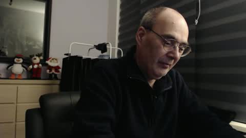 nightkeeper63 online show from December 20, 12:06 am