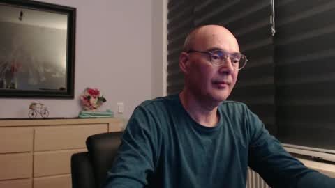 Snapshot of nightkeeper63 chatting on September 16, 12:01 am nightkeeper63 online show from September 16, 12:01 am