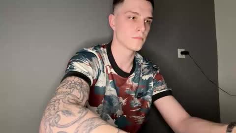 Max online show from December 19, 7:09 pm