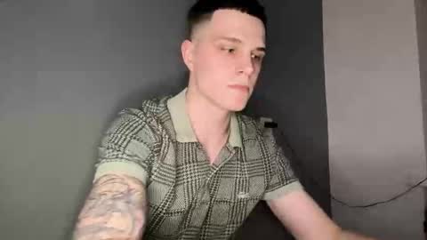 Max online show from December 21, 7:20 pm