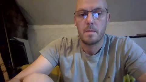 nighttime online show from December 16, 12:04 am