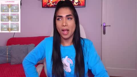 Nicolle Bustamante online show from January 14, 12:46 pm