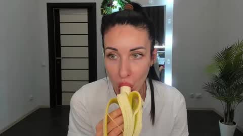 Nika online show from December 7, 3:47 pm