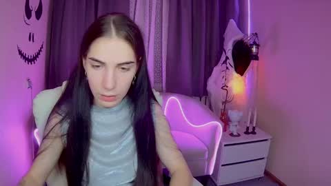 nikastarkk online show from October 22, 7:04 pm