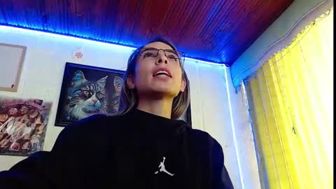 Snapshot of niki_1998 chatting on February 17, 4:28 pm Natalia online show from February 17, 4:28 pm