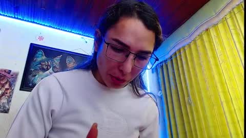 Snapshot of niki_1998 chatting on February 27, 9:47 pm Natalia online show from February 27, 9:47 pm
