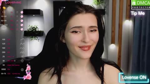 Snapshot of niki_cutes chatting on February 11, 8:05 am niki_cutes online show from February 11, 8:05 am
