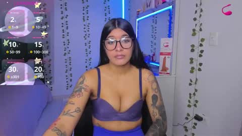 Niki online show from October 28, 1:17 am