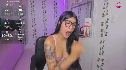 Niki online show from October 19, 1:21 am