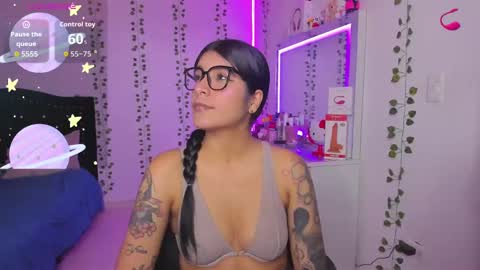 Niki online show from November 21, 1:47 am