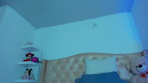 Niikii online show from October 11, 3:00 am