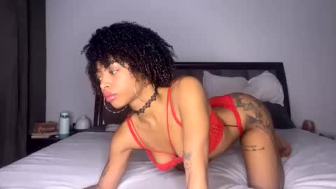 Snapshot of nikitalove104 chatting on September 28, 9:24 pm nikitalove104 online show from September 28, 9:24 pm