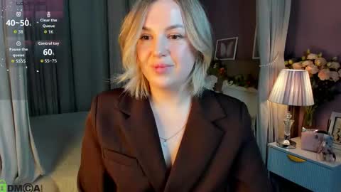 Nikki online show from November 10, 1:08 am