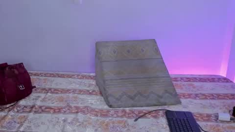 nikki_uwu online show from February 24, 8:34 pm