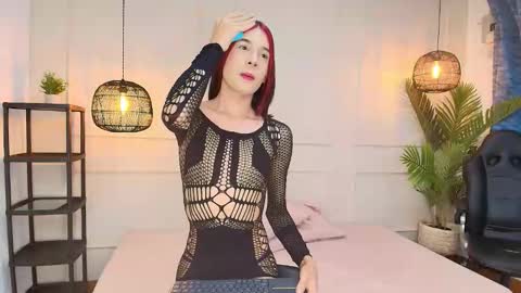 nikki_vesper online show from October 13, 12:18 pm