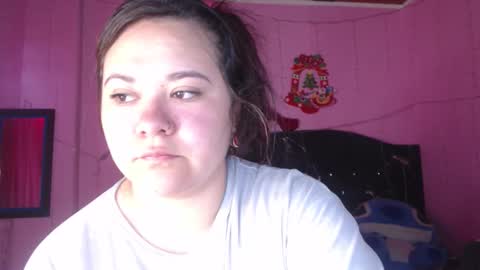 Snapshot of nikkirous_ chatting on September 15, 12:39 pm Nikkirous online show from September 15, 12:39 pm