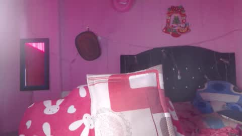 Snapshot of nikkirous_ chatting on October 11, 3:37 pm Nikkirous online show from October 11, 3:37 pm