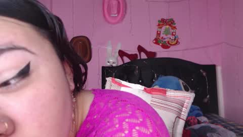 Snapshot of nikkirous_ chatting on February 11, 12:15 pm Nikkirous online show from February 11, 12:15 pm