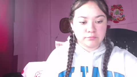 Snapshot of nikkirous_ chatting on February 17, 4:28 pm Nikkirous online show from February 17, 4:28 pm