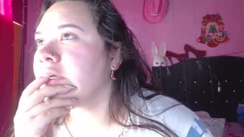 Snapshot of nikkirous_ chatting on September 17, 12:41 pm Nikkirous online show from September 17, 12:41 pm