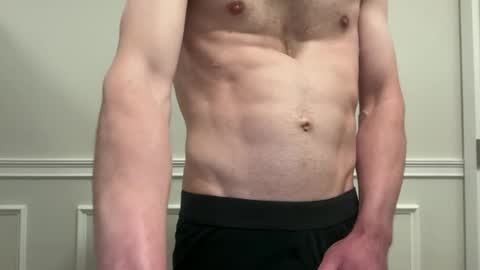 niko9inches online show from April 7, 7:05 pm