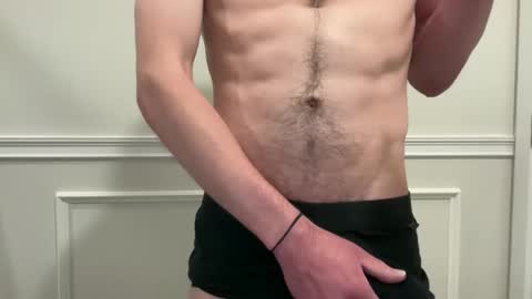niko9inches online show from June 1, 5:47 pm