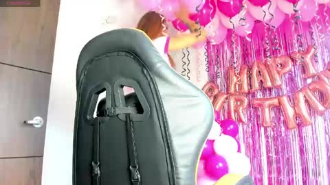 Nikol Rang online show from April 16, 8:31 pm