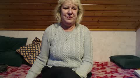 Snapshot of nikole111 chatting on February 9, 2:18 pm Nikole1 online show from February 9, 2:18 pm